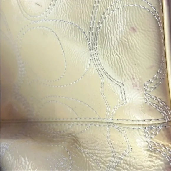 yellow coach purse- as is - Picture 10 of 12